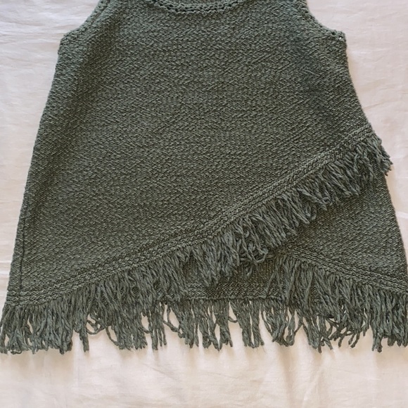 Sweater Tank - Picture 3 of 4